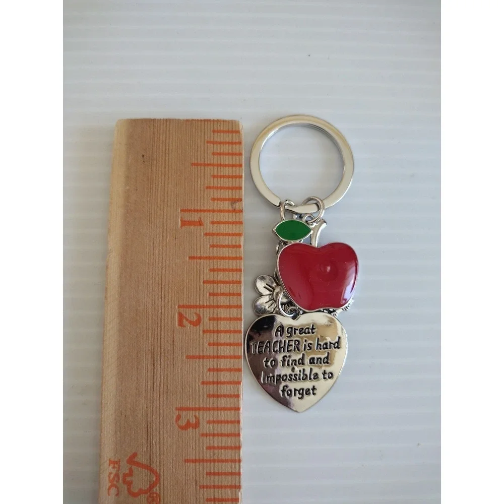 Unbranded Key Chain A Great Teacher Heart And‎ Apple Silver